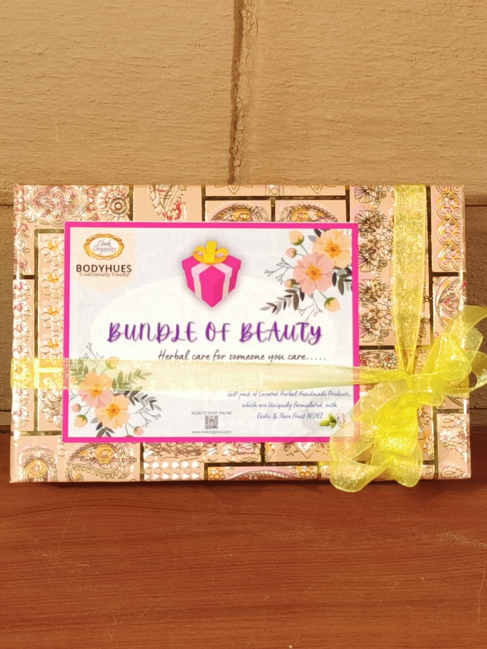 ✨ CHEKORGANIC BUNDLE OF BEAUTY – A Luxurious Ayurvedic Gifting Experience 🎁🌿